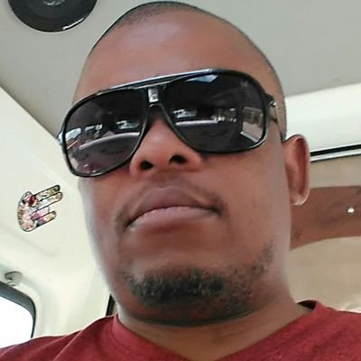 Robzamasiloo's profile picture. Fresh