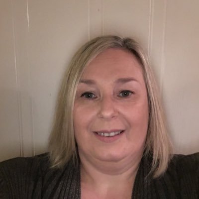 Unique mum of 3, dog 🐶 lover, loves theatre,live music and a rock chick on the side x