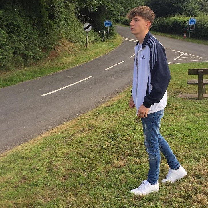 LouisSmith99's profile picture. 