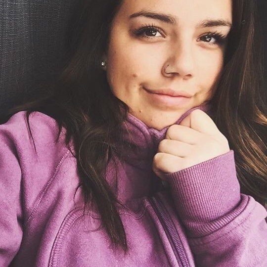 allybillingss's profile picture. I’m here for the jks and lols