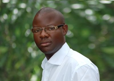 An entrepreneur and education consultant. A computer scientist and a Statistician.
A father and a husband.
Die hard Chelsea Fan.