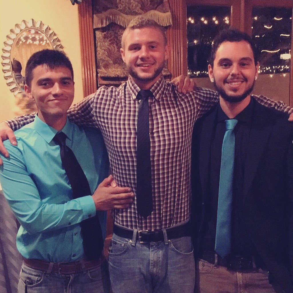 drayrayk's profile picture. I’m apparently now a cam girl. That or I got hacked.