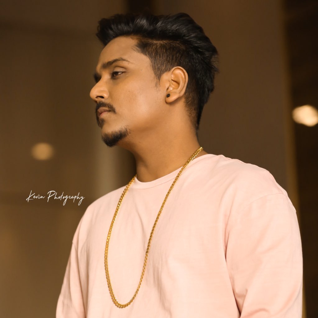 realkamalkhan's profile picture. Winner of Sa Re Ga Ma Pa Singing Superstar 2010. Sang songs in my movies like Tees Mar Khan, Mirza, The Dirty Picture & more !