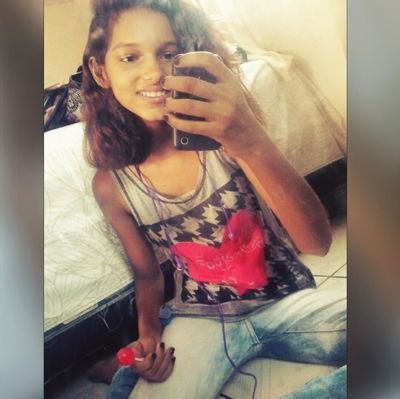 meu nome è Rebeca Cristina tenho 12 ano sou fã de Grace vanderwaal Sou flamenguista amo games é sou aquariana #Flamengo sigo todos de volta
