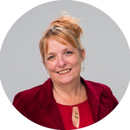 I'm the CFO (Creative Facilitator of Others) at CreateBuzz: marketing, engagement, community for creatives. https://t.co/7F2GG1kOD4