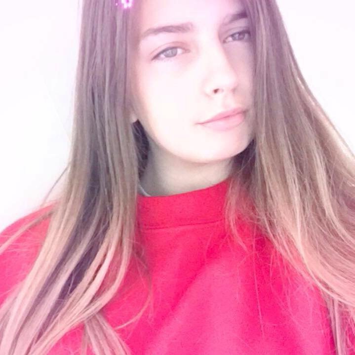 SuzyCSG0's profile picture. 