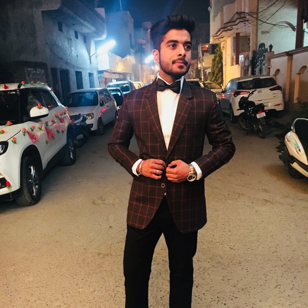 udhav1069's profile picture. 