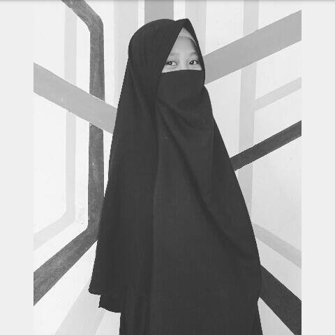 Allah SWT😇
Be your self !