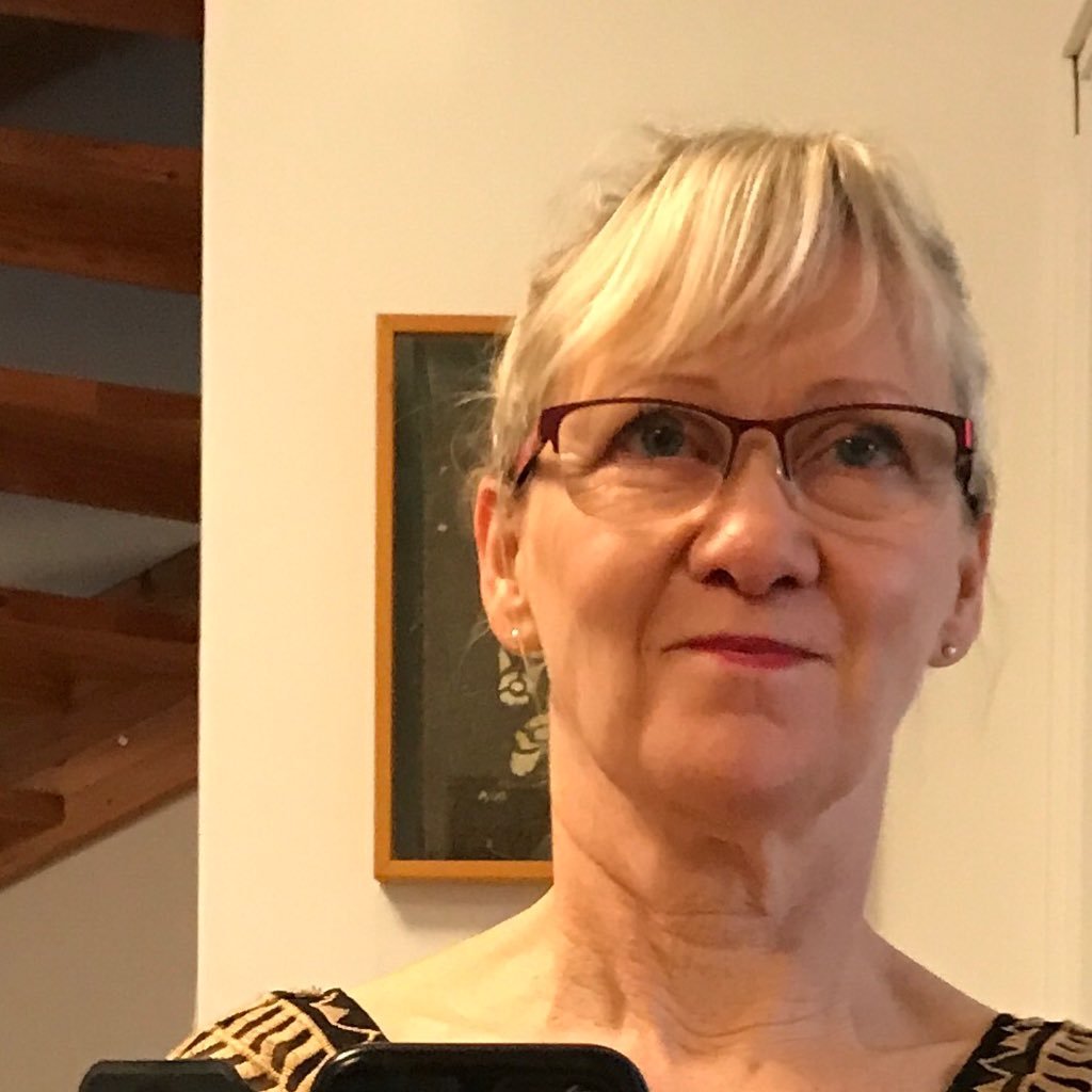 Susatwit's profile picture. Teacher interested in Futures Studies, Geography, Social Media, Civil Society and Customer Relations