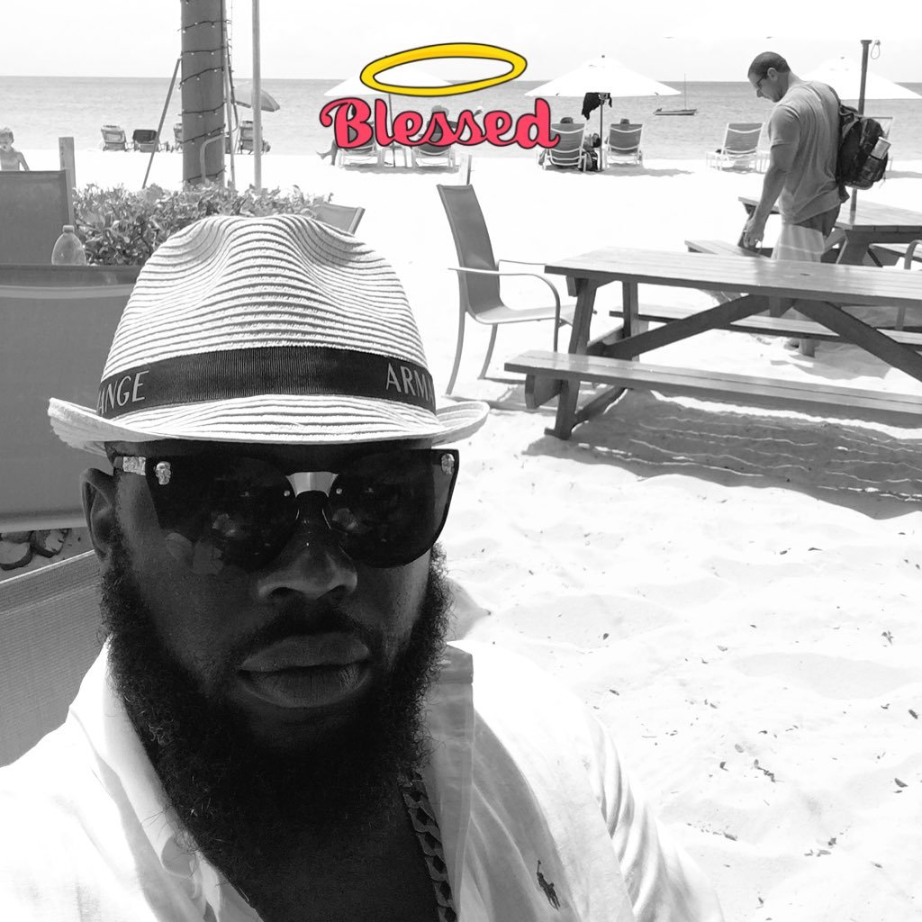 Richie2s's profile picture. A🤴🏾raising his young 👸🏾. “Nothing can dim the light which shines from within” ⚽️#LakeyApparel🧢 #GhanaEscapes 🇬🇭 🛫#Afrobeatweekender 🌍🎶