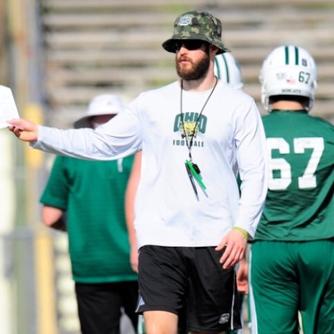 CoachBeurket's profile picture. #sharpenyourAxE ⛏🌲