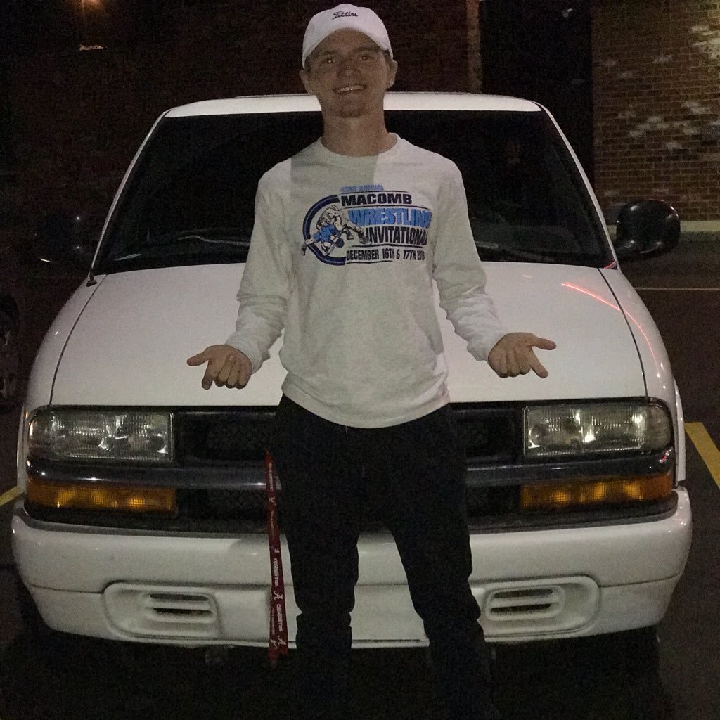 infamousboii01's profile picture. 