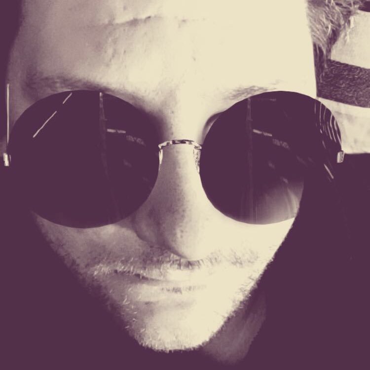 Uchiha1604's profile picture.