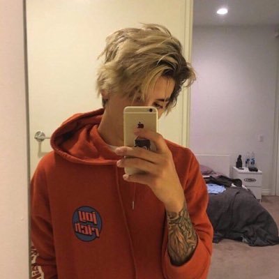 df_hep's profile picture. 