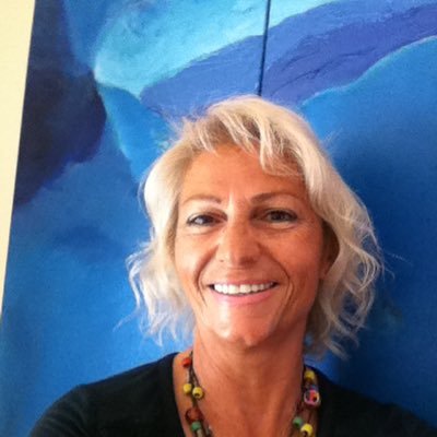 ruveyda_emel's profile picture. 