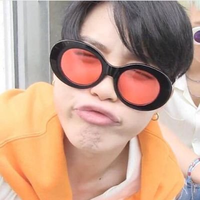 bzymeetsevil's profile picture. seja bem viado