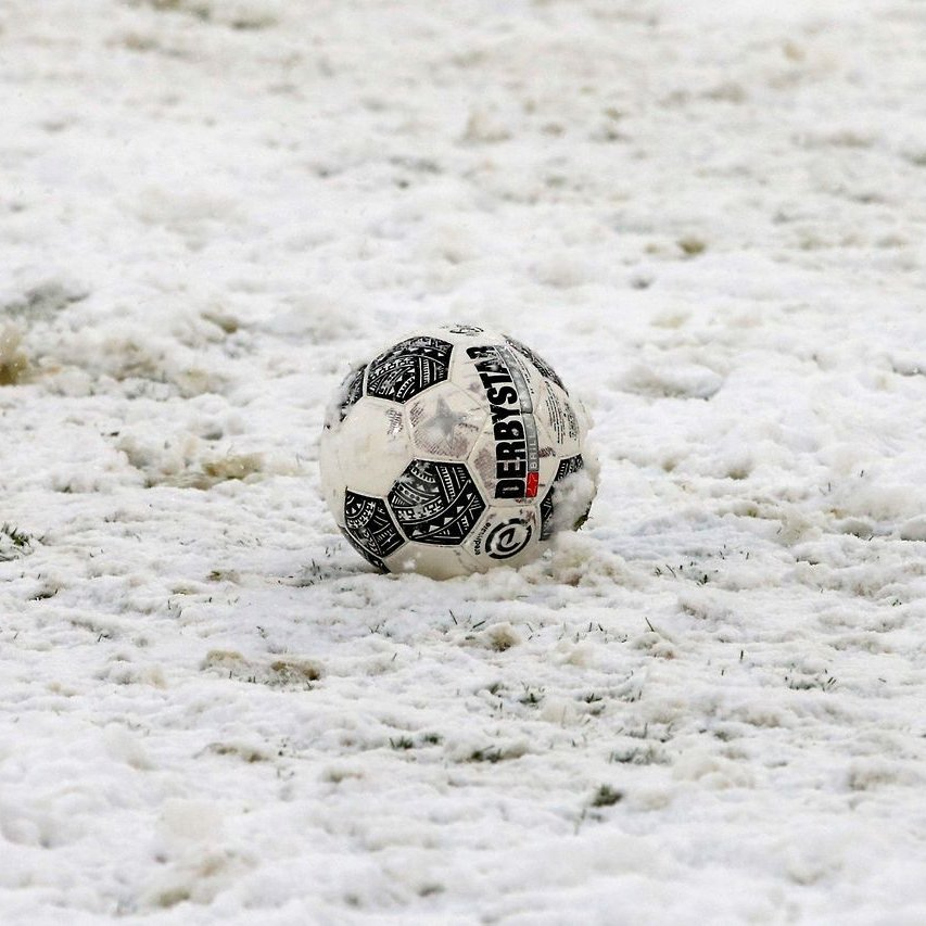 8mmfootball's profile picture. We love HQ football.