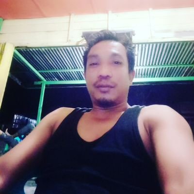 Sam29242735's profile picture. pria perkasa