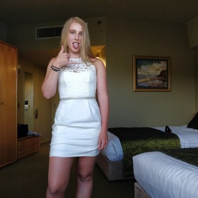 PriorCaitlin's profile picture. Living life to the full cause I'm young wild and free 🏳️‍🌈