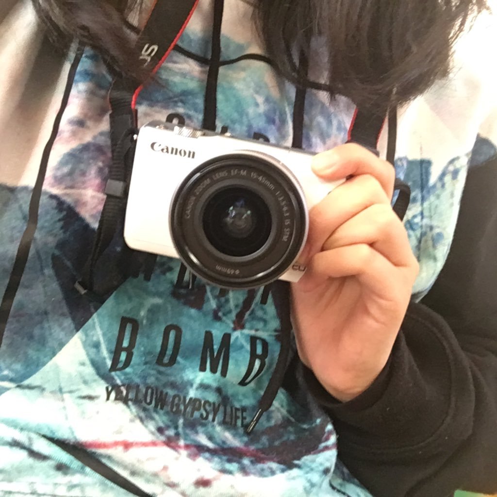 Osora1123's profile picture. 高3 空が好き iPhone📱 彩雲 夕日 夕焼け 薄明光線 雨上がりの空特に好き。 写真 、空好きの人フォローします 良かったらフォローしてください！加工ありです