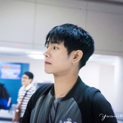 ดรั๊กรอยยิ้มของผลิตโชค❤ | ดั้นจะหวีดเเรงเเค่ไหนก็ได้ | ไม่สวยไม่ตลกเเละจนมาก | ปล.เรื่องม่านุชไม่จำเป็นต้องสนหีสนเเตดใดๆทั้งสิ้น
สวัสดีค่ะ