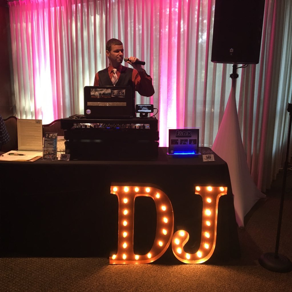 Where talent & skill meet to keep your guests moving to the beat! DJs, sound, lighting, planning & decor for corporate, weddings, club, rental & more! #fonixent