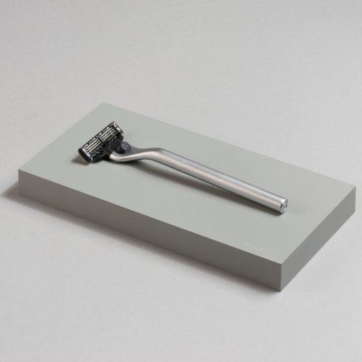 A simple beautiful razor. Funded on #Kickstarter. Buy now on our website. Created by @robhallifax #crowdfunding #design