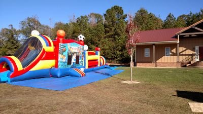 Inflatable Playgrounds is a family run bounce house/water slide company putting families first. 706-940-2386 https://t.co/eRcrNJtFpP