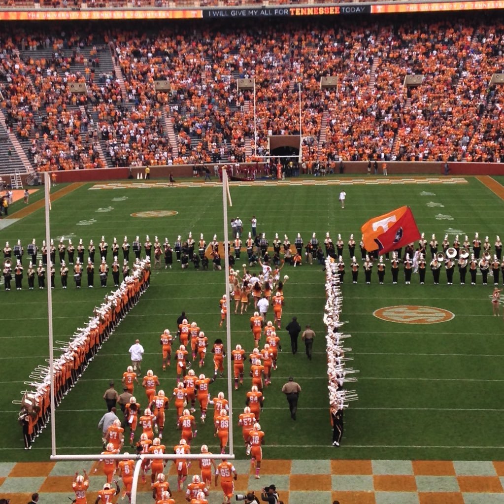 Faith, Family and VFL. Christian who loves his family and The Big 🍊 Go Vols Go President Trump