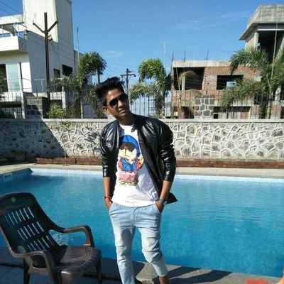 VishalS95321319's profile picture. Studies of https://t.co/FQdwAAss3e Navi mumbai

single 

i want to be C.A 
my best hobbey social warking.
 
i am big fan of the kapil sir .

i love u kapil sir