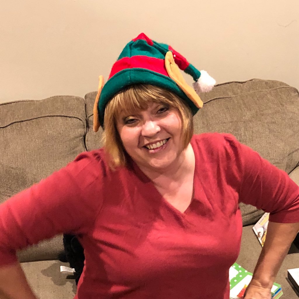 aydabunch's profile picture. Doing my best to help and care for others!