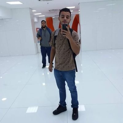 VitorGomezx's profile picture. “Escreva na areia todo mal que te fizerem e escreva no mármore todo bem que recebeste!” 🔥