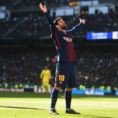 GRACIAS CAPITAN LM10.
Un gordo twittero mas.
De criadero.
Deportes, gafas y ojotas.
