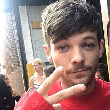 I have 4 sunshines | Buy and Stream Miss You, Bedroom Floor, Too Much To Ask and Kiwi | *Our Year 🐝
