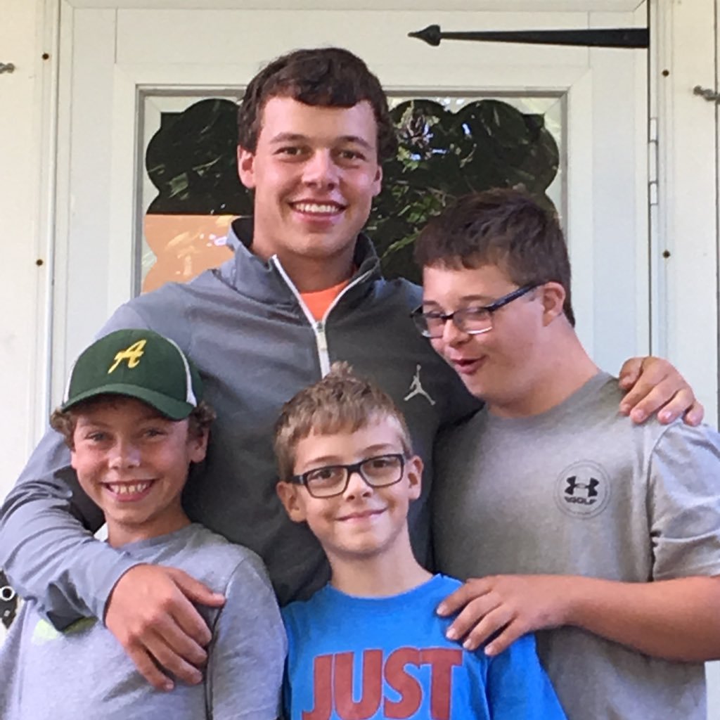 gratzy23's profile picture. 