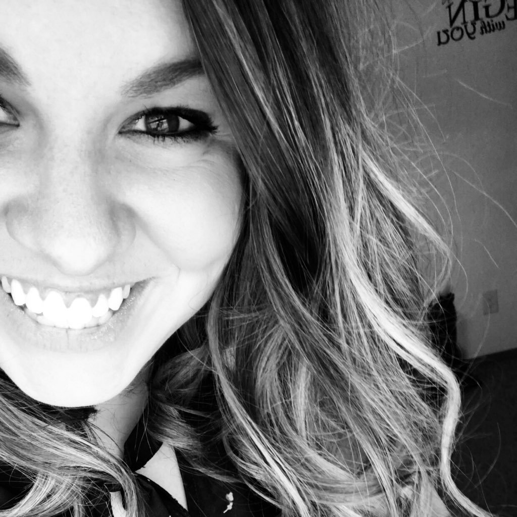 the_mrstwilson's profile picture. and the tree was happy.