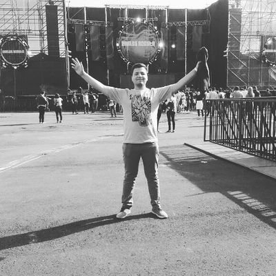 nestorka97's profile picture. live and die on this day