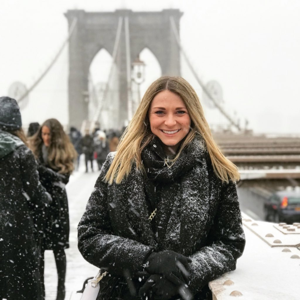 abbyhudson's profile picture. I want to phone-a-friend please