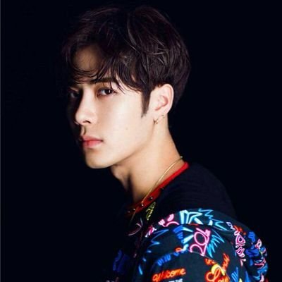Jackson46544000's profile picture. Jackson wang852