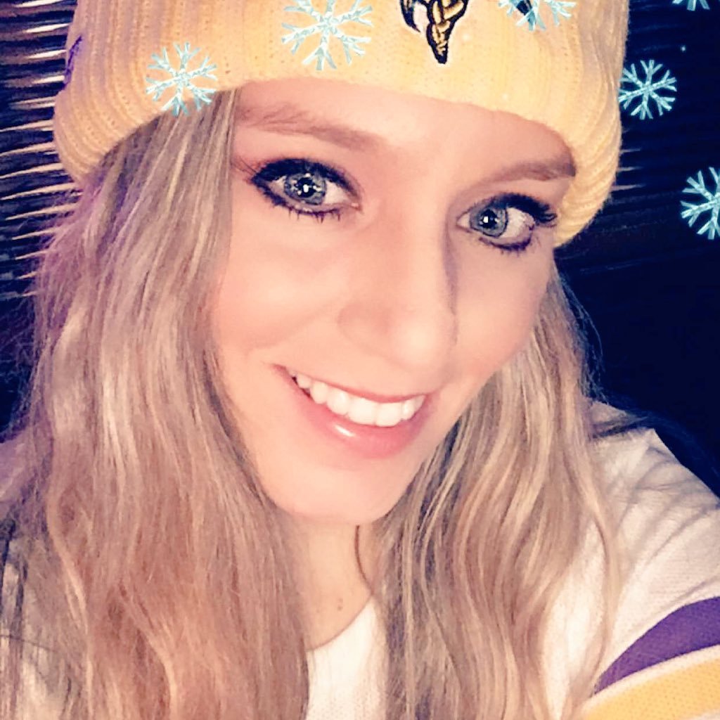 Sister. Daughter. Aunt. Friend. Music Lover * MN sports fan * Yogi * #1 Passion is learning about Health&Wellness ~ BE THE CHANGE YOU WISH TO SEE IN THE WORLD!!