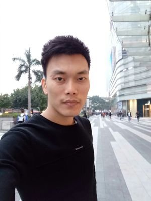 Hi, My name is Zhang Yizhong. I am LED TV manufacturer in China, if you are looking for the best offer, do not hesitate to contact me! Tel/WeChat:+8613570939415