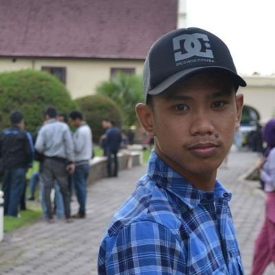 arielputraluwuk's profile picture. CFC LUWU ﺑِﺴْﻢِ ﺍﻟﻠّﻪِ ﺍﻟﺮَّﺣْﻤَﻦِ ﺍﻟﺮَّﺣِﻴْﻢِ Sayangilah kedua orang tuamu sebagaimana mereka menyayangimu,..!!