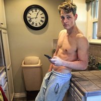 tyler sim (@tyler30sim) 's Twitter Profile
