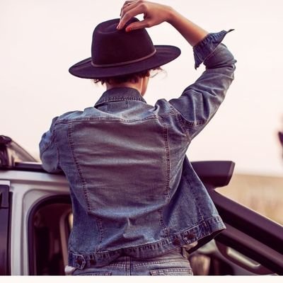 Fashion Addict, Dreamer, Believer, Lover of Love...God has Blessed me with more than I could have asked For!!