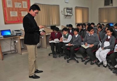 Khalidsir8's profile picture. Teaching