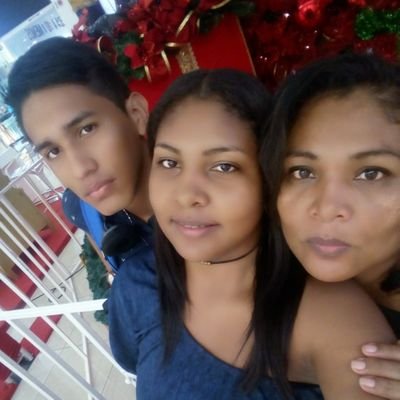 MarryVeldes's profile picture. marry vall