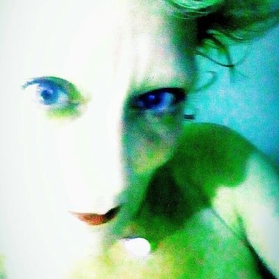 ThamaraDcantto's profile picture. Lic. en Artes Musicales e Integradas.  Cantante. Escritora, Invest. en Cs. Sociales y Psicoculturales. Amaranto, Sintiendo que Muero Como Viví.