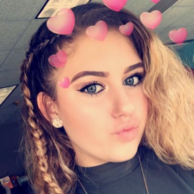 LydiaHollenste1's profile picture. 🤙🏼💗For God so loved the world he gave his one and only son so whoever believes in him will not Parrish but have eternal life John 3:16🤙🏼💗