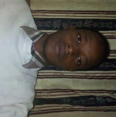 arbitre de hanball et de basketball au Burundi,fervent catholique,je veux devenir prêtre si Dieu le permet