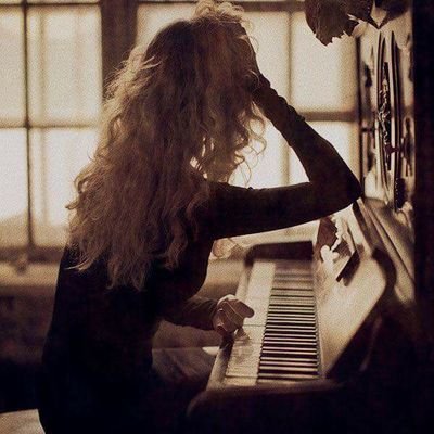 I love to love.Music is my religion ,write & dream all I can do. Life is a gift,love all we need.
https://t.co/D9u5j295ET